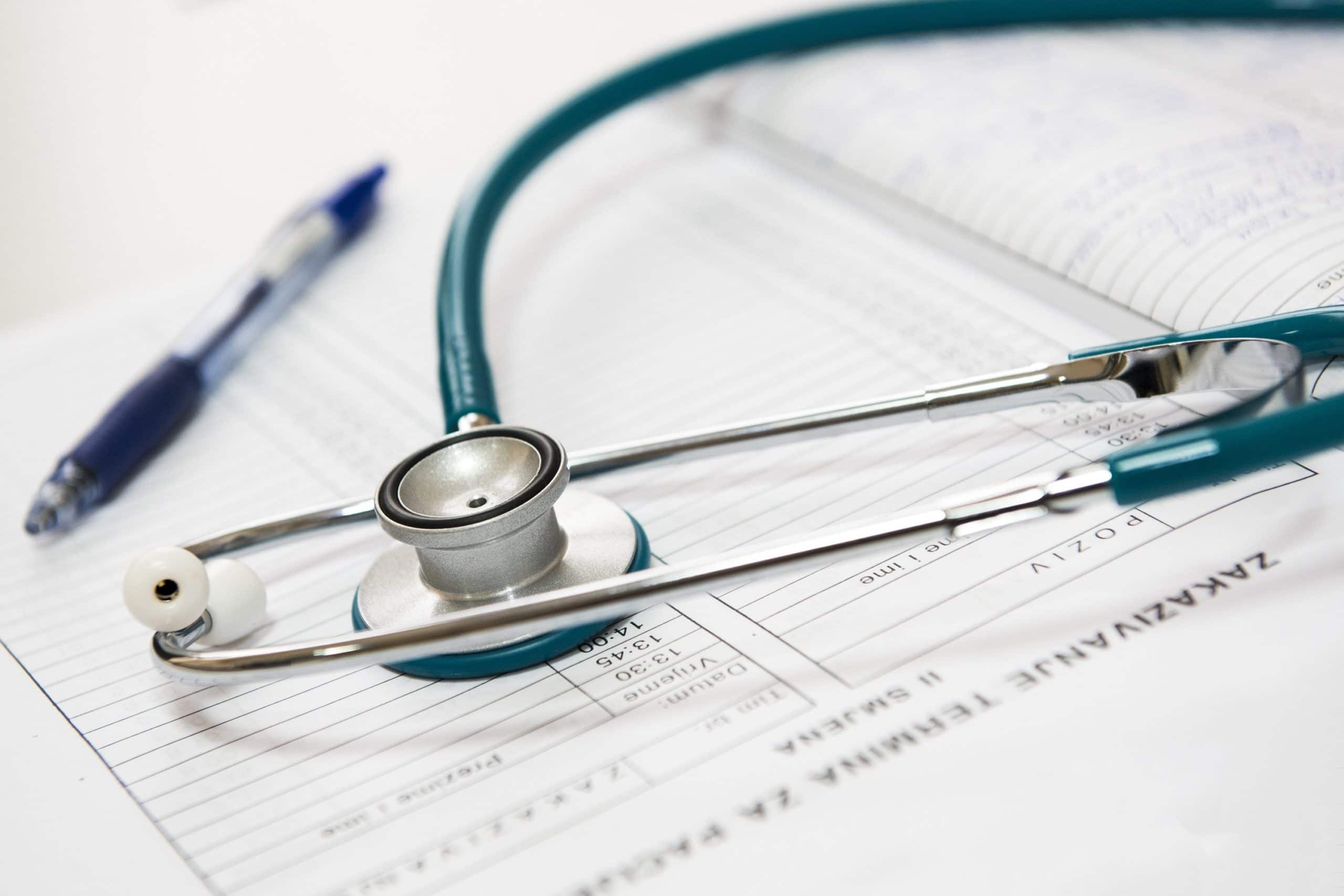 pexels-pixabay-40568 Image of a stethoscope